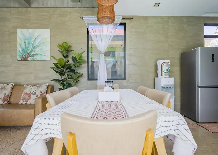 Isla 2 Luxury Pool Near With Karaoke Video Games Barbecue Lapu-Lapu City